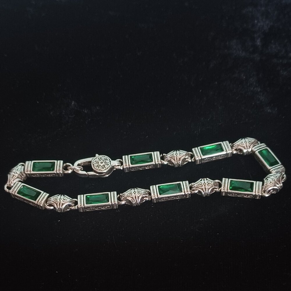 Lovely retro style Green Stone Bracelet